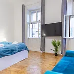 Family-Friendly 2Br Apt.-Perfect For Longstays