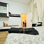 5Br Apartment, Only 10Min Walk To Matzleinsdorfer Platz