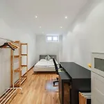 City Central Belvedere Apartment