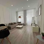 Stayin - Elegant Design Apartment With Garden