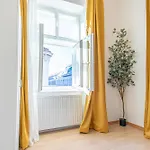 Desirable 2Br - Prime Vienna Location, Ideal For Long Stays