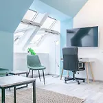 Lovely 2 Bedroom 1 Lr Apartment In Heart Of Vienna