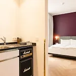 Hotel Schani Salon