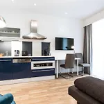 Best Western Plus Celebrity Suites