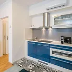 Best Western Plus Celebrity Suites