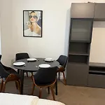 Central Renovated Apartment