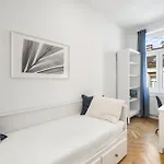 Bright And Quiet Apartments, Just 10 Minutes To U4, U6 And Schoenbrunn Palace