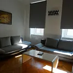 Debo Apartments - Contactless Check In