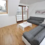 Debo Apartments Lackierergasse - Contactless Check In