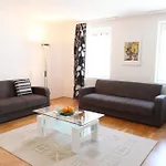 3 Rooms Sunny Apartments-Schoenbrunn, 100M2 With Balcony