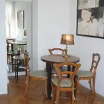 Kunsthaus Apartments