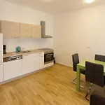 Debo Apartments Schoenbrunner Strasse - Contactless Check In