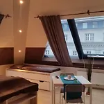Pension Prestige Schoenbrunn