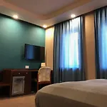 Hotel Cryston