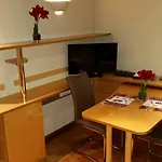 Goldfisch Apartment Vienna Opera House