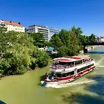 Living In The Heart Of Vienna