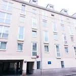 Vienna Apartment Gutarra