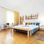 Vintage Design Apartment