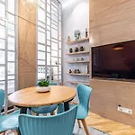Zeus Design Apartments
