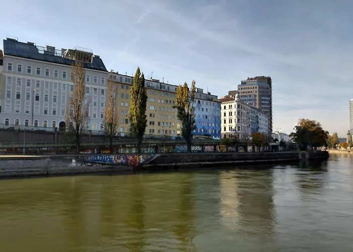 Family Apartment With Two Bathrooms Near To City Center