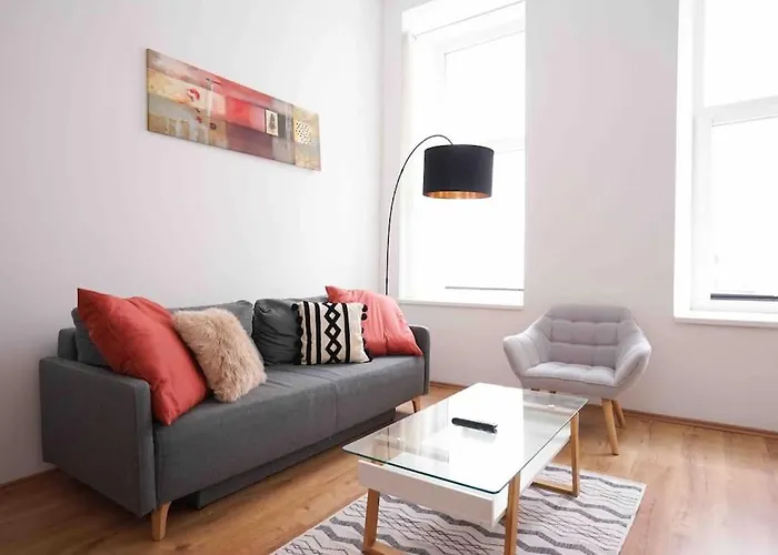 Modern Living In City Center - Fully Equipped