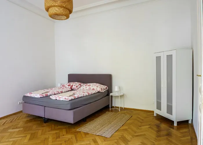 Vienna City Apartment University
