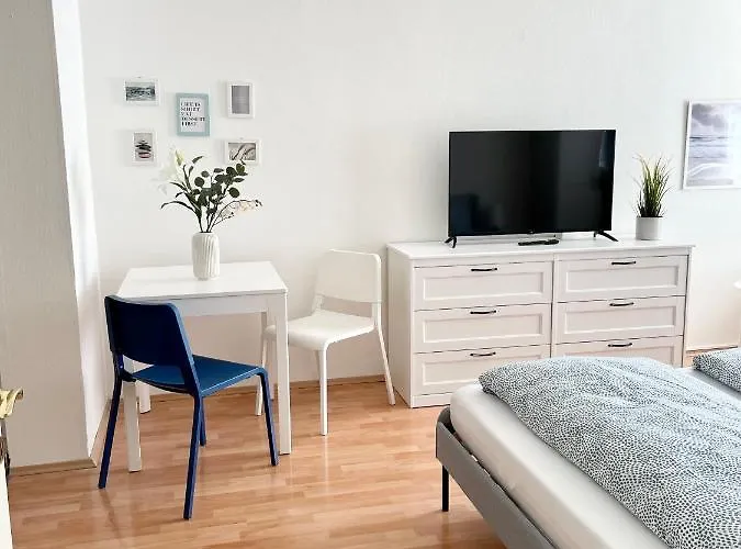 Cosy Apartment Near Schoenbrunn & Meidlinger Market