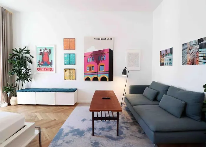 Smart Apt Mit Balkon Am Augarten Park Naehe Zentrum