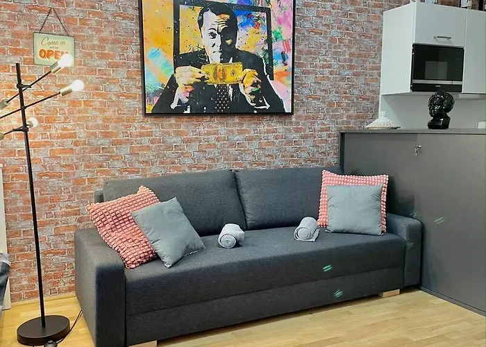 Premium Apartment With Terrace, A/C, Free Wifi And Netflix
