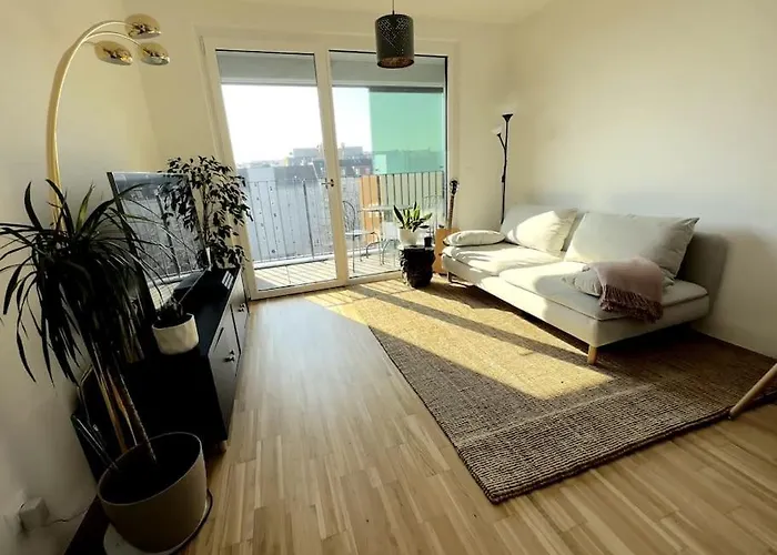 New! Apartment Near Schoenbrunn Palace