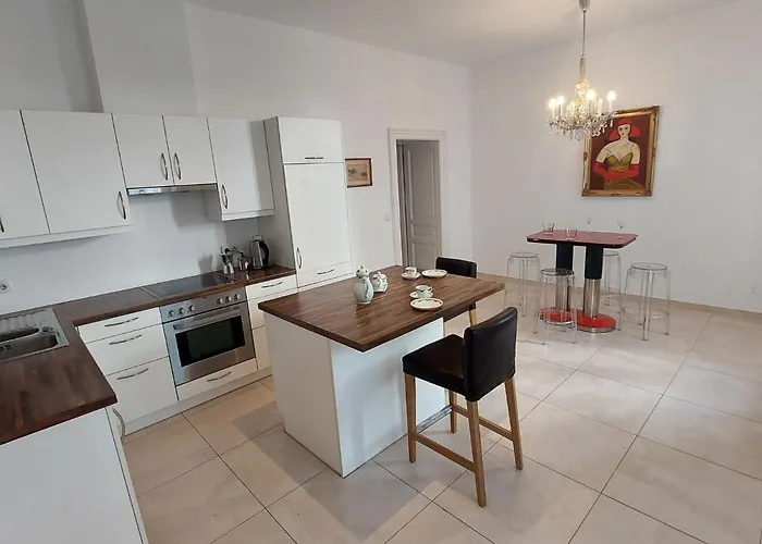 Apartment Am Sobieskiplatz By Interhome