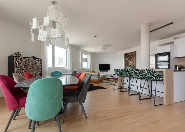 Luxus Ueber Den Wolken, 18. Stock Mit Klimaanlage Und Garage
