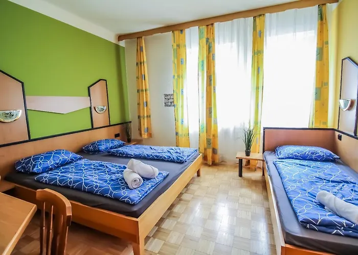 Cozy Apartment In Lively Area