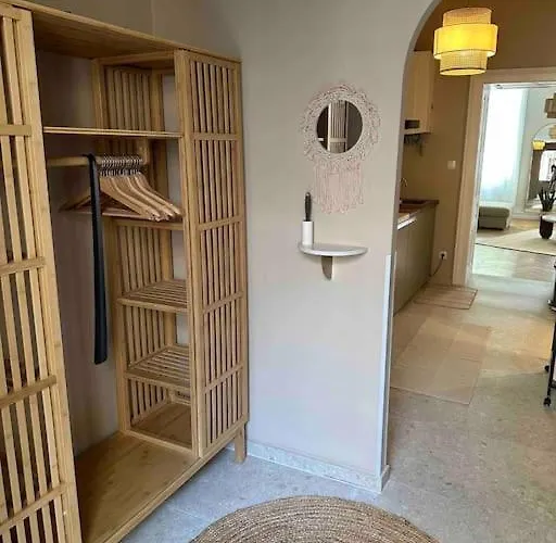 Easy Apartments