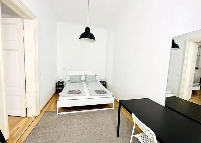 Best Location - Cozy City Centre Apartment