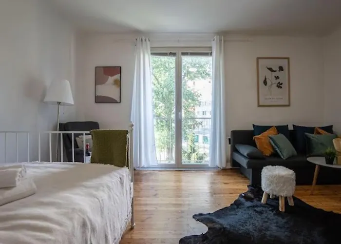Stylish Flat In Beautiful Area!