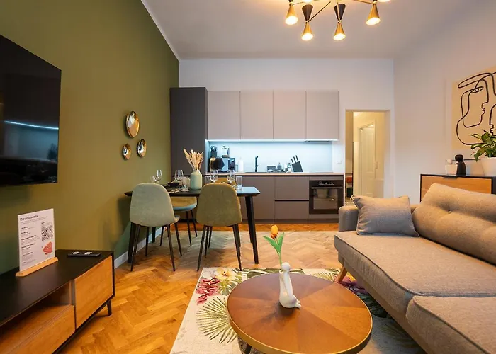 Fully Renovated 2-Room Central Apartment