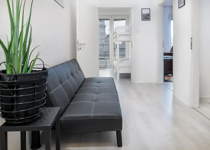 *Opera Luxury Apartment* 2Br