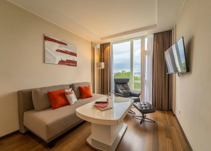 Pakat Residences