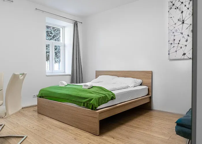 Lovely 2Br Shared Apartment, Enkplatz U3, 15Min To Center
