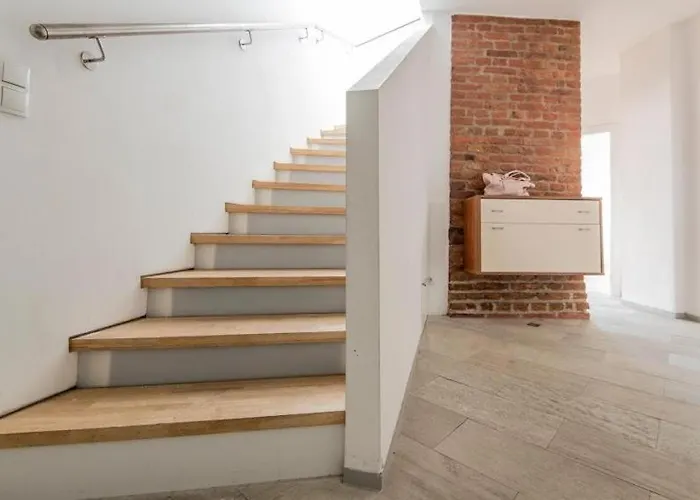 Estera Apartment Top 24