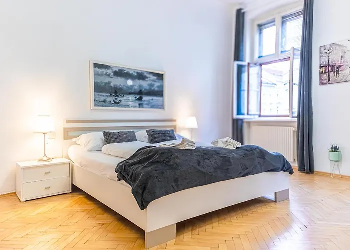 Deluxe 3Br Apt. Wiener Stadthalle - Suitable For Longstays