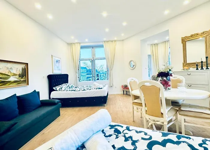 3Br Apartment Near Atzgersdorf Park, 11Min Walk