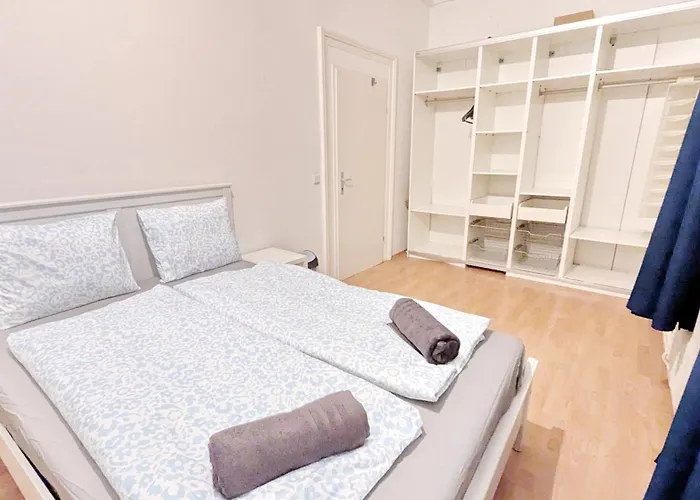 Spacious Apartments For Group Stays - 15 Min From Airport & City Center, 5 Min From Vienna Main-Bus Station