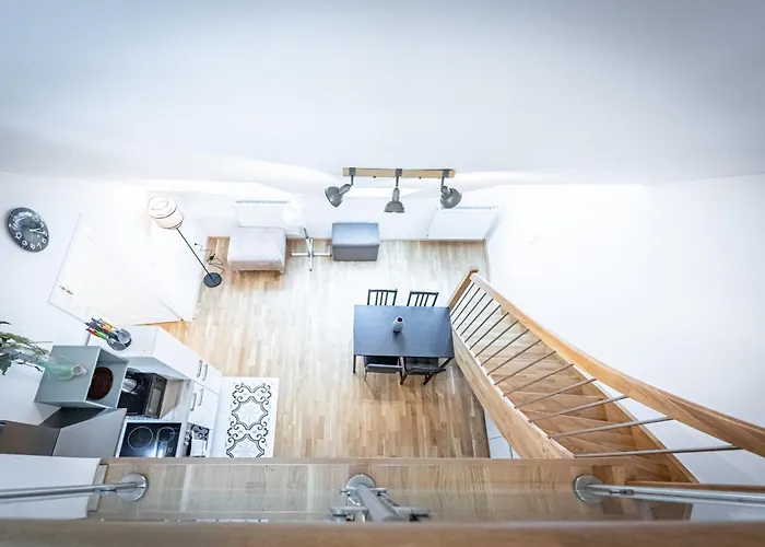 Penthouse Suites By Jr City Apartments
