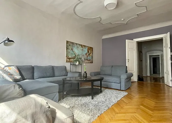Charming Apartment With Two Bedrooms