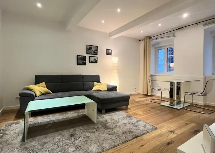 Rema Apartments 1070