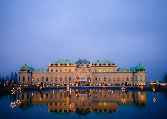Regal Retreat Intimate Elegance Near Schoenbrunn Palace