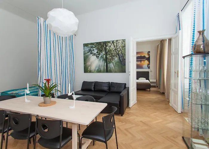 Deluxe Apartment With 3 Rooms - Hegelgasse 17 -