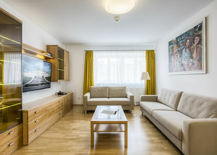 Vienna Grand Apartments City